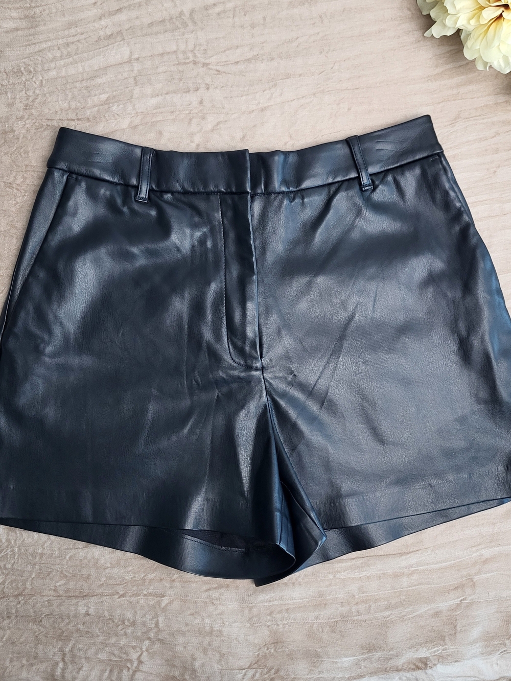 Express Black Faux Leather Women’s Shorts, Size 4